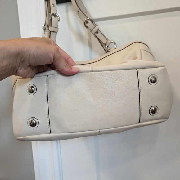 COACH East West Gallery Pleated Cream Leather Shoulder Tote Handbag - Picture 6 of 15